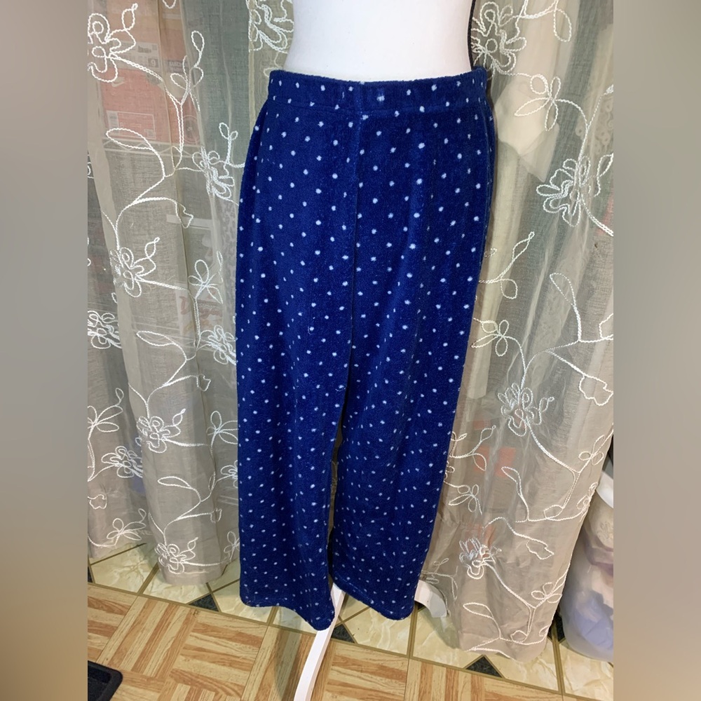 Isotoner Blue and White Polka Dot Lounge Pants